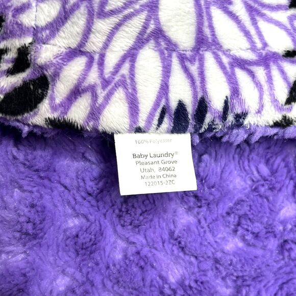 Baby Laundry DAHLIA 91350 Minky Blanket Purple White 35" X 26" Floral - Picture 5 of 8